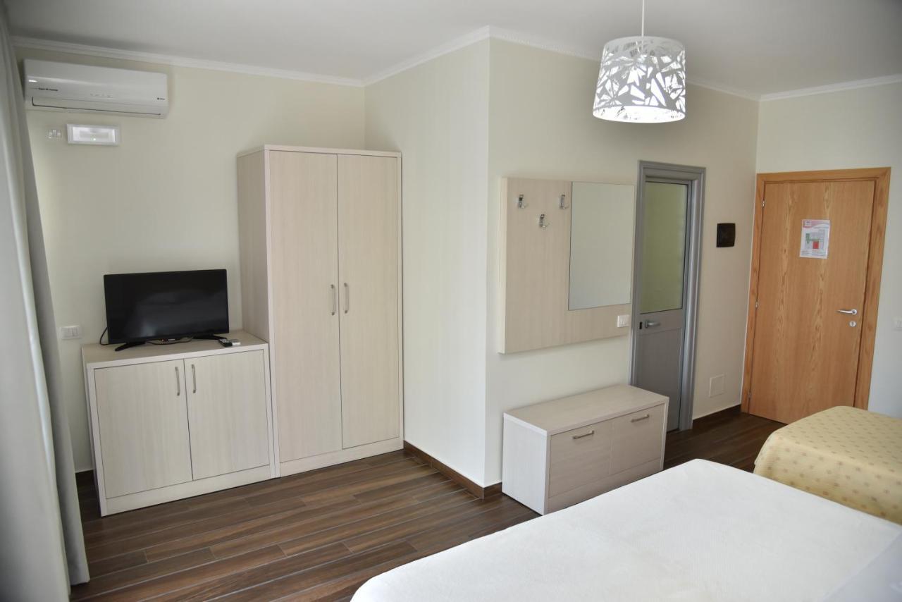 דורס Hotel Imperiale מראה חיצוני תמונה